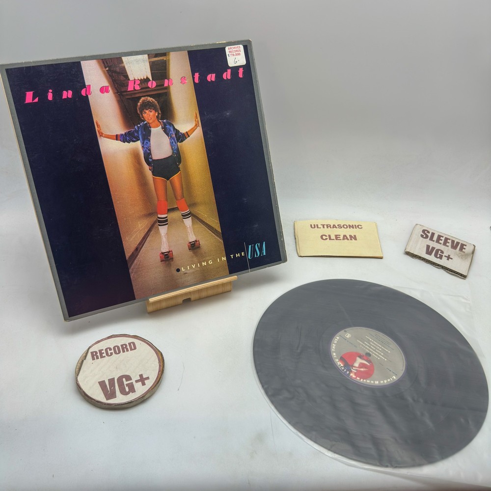 Linda Ronstadt – Living In The USA VG+/VG+ 1978 Monarch Ultrasonic Clean Press