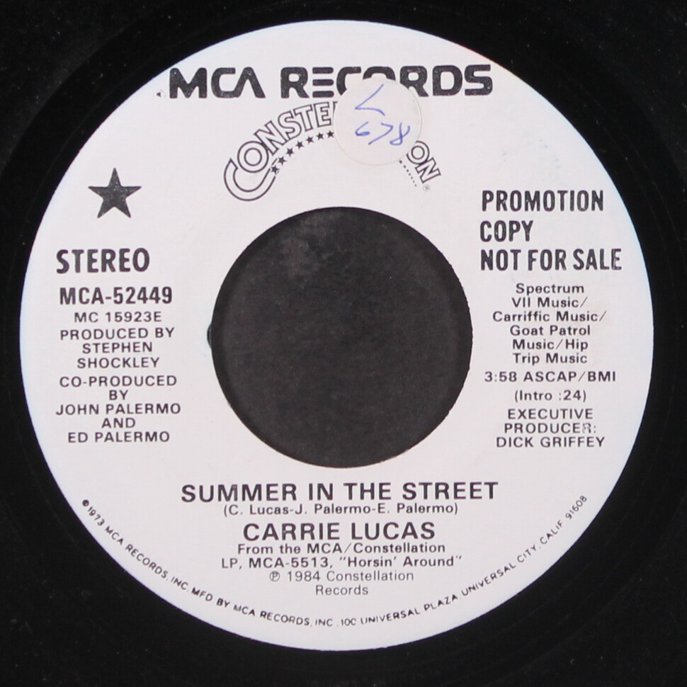 CARRIE LUCAS: summer in the street / same CONSTELLATION 7″ Single 45 RPM