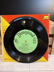 Walt Disney Gnome-Mobile Disneyland Record and Book 33