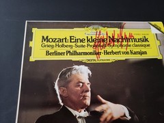 1980s VG++ autographed Herbert von Karajan Eine Kleine Nachtmusik LP33