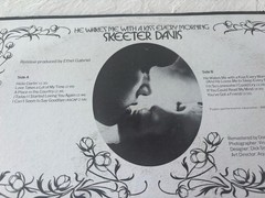 SKEETER DAVIS: he wakes me with a kiss every morning RCA CAMDEN/ PICKWICK 12″ LP
