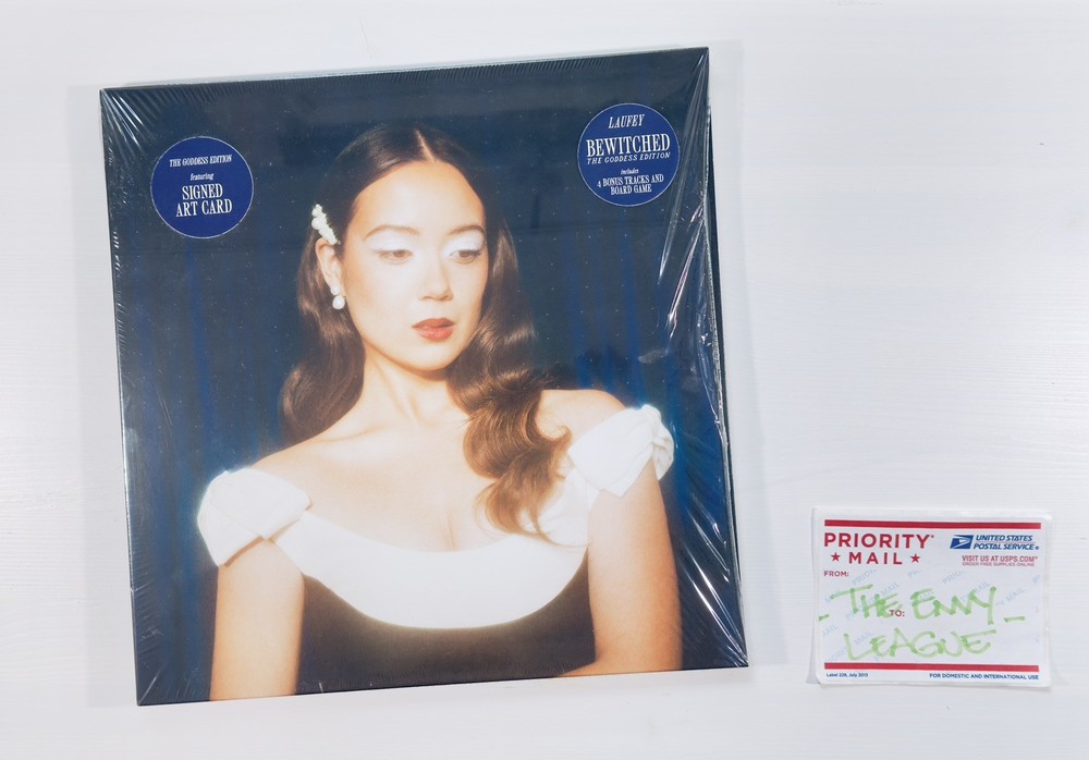 *Signed* Art Card Laufey Bewitched: The Goddess Edition Navy Double LP Vinyl NEW