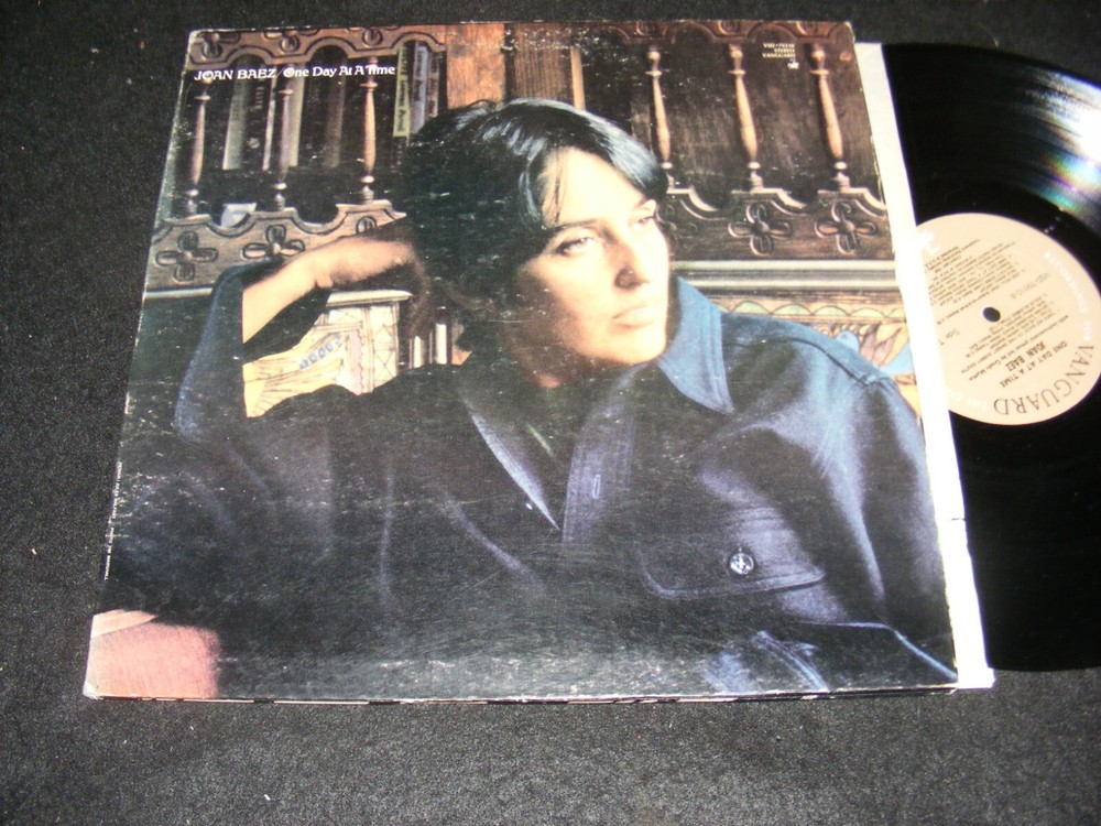 JOAN BAEZ LP Vanguard Gatefold ONE DAY AT A TIME Nashville Players Sweet Galahad