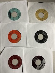 100 Random 7’ Records