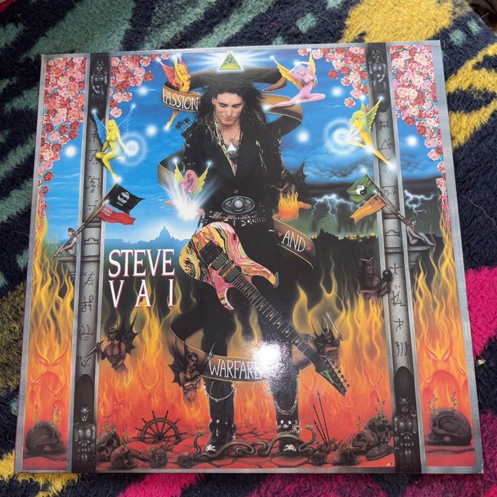 Steve Vai – Passion and Warfare (UK Vinyl LP 1st Pressing) Excellent