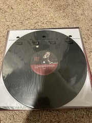 Taylor Swift Red (Taylor’s Version) 2021 12″ Black Vinyl LP 33 RPM Republic