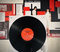 The White Stripes Vinyl Set 🎸 De Stijl LP + 50,000,000,000 Fans LP + T-Shirt