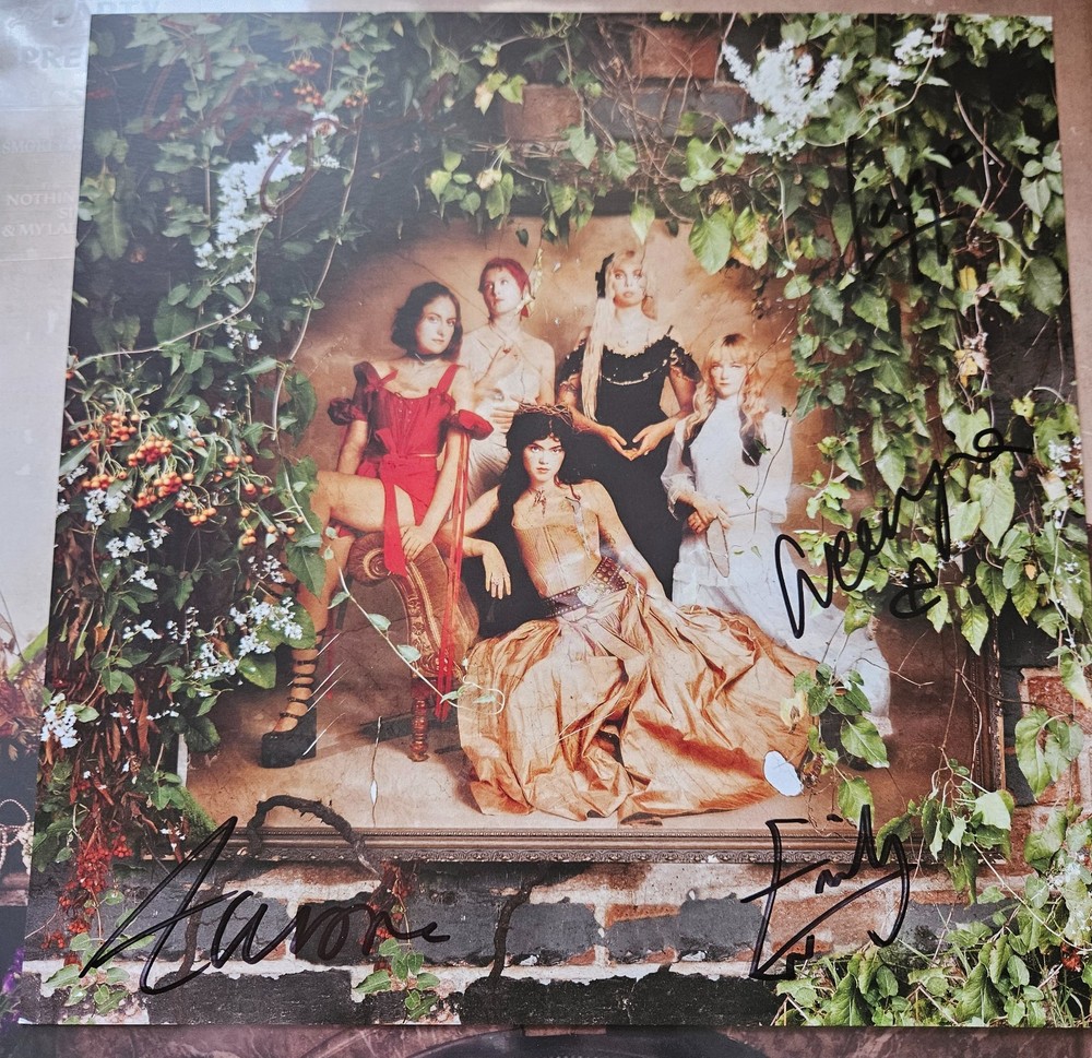 The Last Dinner Party – Prelude To Ecstasy & 10″ handsigned card. Smokey vinyl
