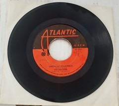 The Drifters 45 Rpm Under The Boardwalk Atlantic Records 1964 2237