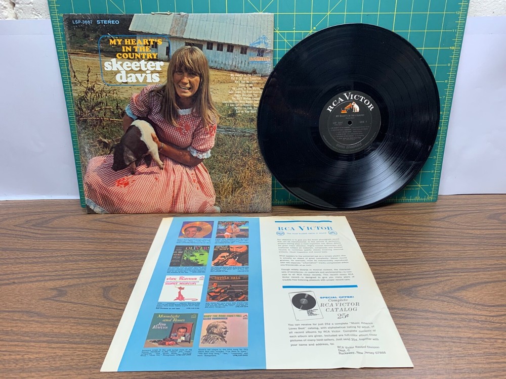 Skeeter Davis my hearts in the country 12 inch LP vinyl record 33 RPM