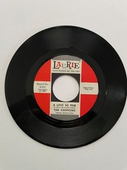 The Chiffons A Love So Fine 45 RPM Vinyl Record Original Laurie Sleeve 1963 3195