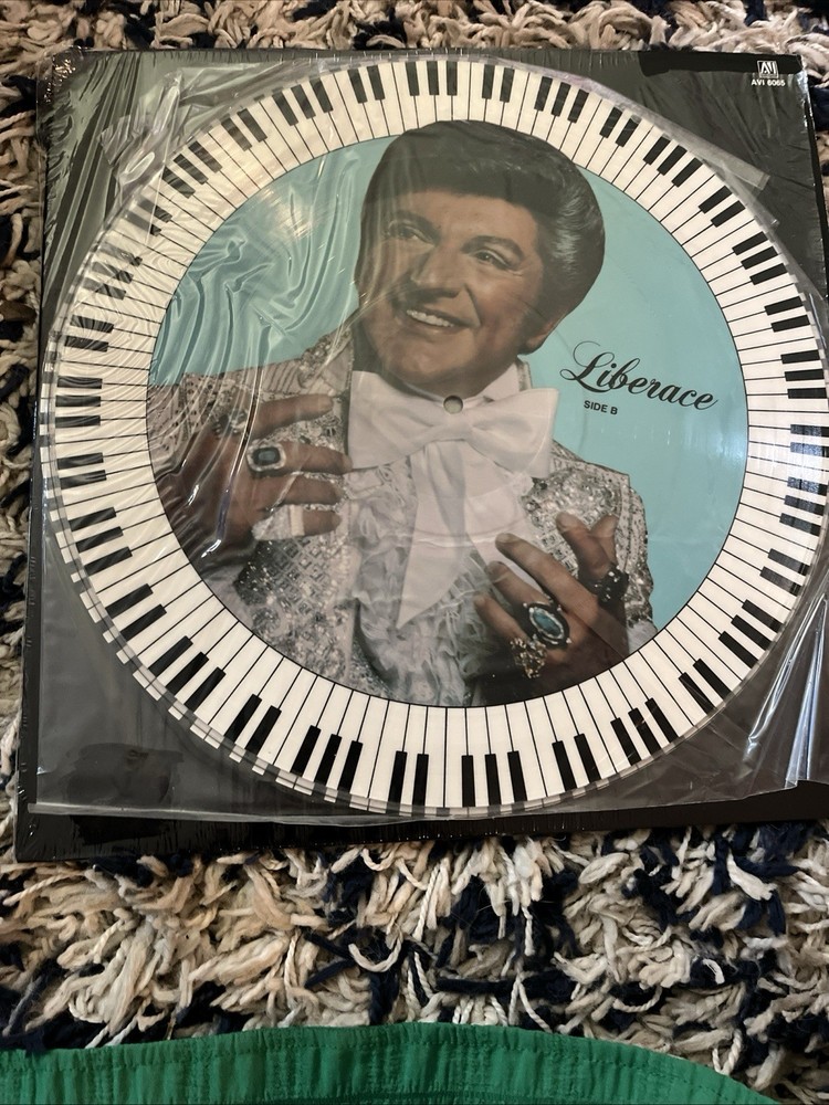 Liberace Liberace Picture Disc Vinyl LP AVI Records 1979 AVI 6065 12″ Jazz Pop