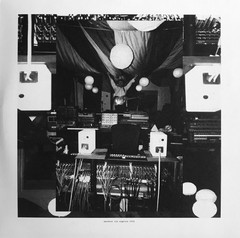 LCD Soundsystem – This Is Happening (2xLP) (Mint (M)) – 4112053221
