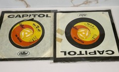 Vintage Beatles 45 Record Lot w/ 20 Singles & Carrying Case Capitol Records