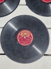 RARE Lot of (5) Vintage 1920s ROMEO 78 RPM Records – Jazz, Dance Band, Pre-War