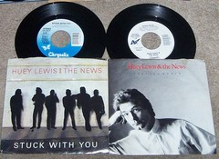 Lot of (5) Huey Lewis & The News 45 RPM Vinyl Records & Picture Slvs – Excellent