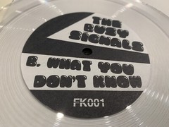 THE BUSY SIGNALS Radio 7″ Clear Vinyl #d/75-Carbonas Mary And Jeremy Baby Shakes