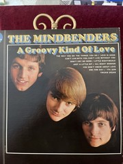THE MINDBENDERS “A Groovy Kind of Love” Vinyl LP (1966) MGF 27554 Fontana EX/VG+