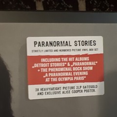 DETROIT STORIES/PARANORMAL/A PARANORMAL EVENING WITH ALICE COOPER AT THE OLYMPIA