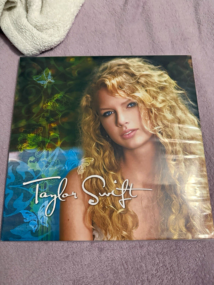 Taylor Swift Taylor Swift LP 12″ Black Vinyl 33 RPM Big Machine Country