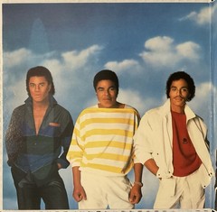 JACKSONS – VICTORY (1984; QE 38946) LP GATEFOLD