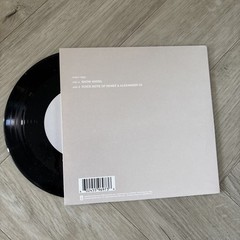 Snow Angel (Limited 7” Vinyl Single) – Renee Rapp