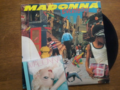 MADONNA Everybody / Dub Version 12″ ’82 Sire 45 + Bonus Bedtime Stories CD