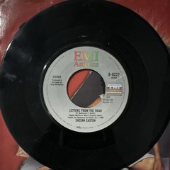 Sheena Easton Strut 7″ 45 RPM Vinyl Single EMI America B-8227 1984