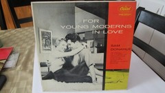 VINTAGE 1956 VINYL RECORD ALBUM TITLED FOR YOUNG MODERNS IN LOVE BY SAM DONAHUE