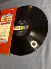 KITTY WELLS – COLLECTION OF KITTY WELLS RECORDS – LOT OF 5 LPS