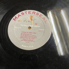 1957 Jazz Pop LP – Yvonne De Carlo “Sings” MASTERSEAL RECORDS Lily Munster!
