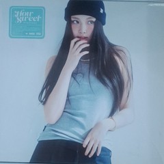 NewJeans How Sweet EP Vinyl Record K-Pop ADOR 2024 Korean 2020s