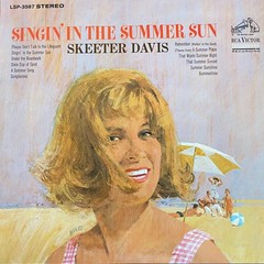 Skeeter Davis – Singin’ In The Summer Sun LP Record 1966 RCA Victor Country Pop