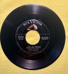 Elvis Presley – RCA Victor 45 RPM Love Me Tender / Any Way You Want Me – W/PS