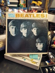 1960s Vintage Capitol Records MEET THE BEATLES! First Album Vinyl LP. T 2047. Z1