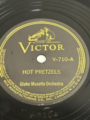 Victor Records, Glahe Musette Orchestra, “Hot Prtezels.” “Beer Barrel-Polka”