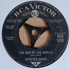 (32) Skeeter Davis – The End Of The World 7″