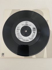 D.N.A. FEATURING SUZANNE VEGA-TOM’S DINER 7″ VINYL SINGLE RECORD 1990!