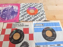 Vtg Lot 45 RPM Records & Sleeves Nat Adderley Kingpins Isley Bros Grass Roots
