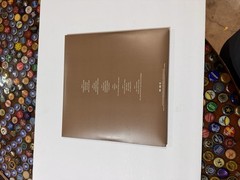 Noah Kahan – Stick Season (We’ll All Be Here Forever) Deluxe 3LP Bone White