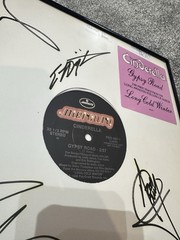 Cinderella Autographed Lp Vinyl Promotional Copy Of Gypsy Road Signed By Band