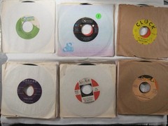 Record lot 45 rpm VG+/NM- 100+ vinyl w/ sleeves pop rock 50s/60s FREE SHIP 5M