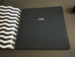 RARE GORILLAZ ART BOOK & VINYLS – HUMANZ DELUXE EDITION – HEWLETT / ALBARN