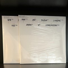 2 Vinyl Set New Sealed BTS The 5th Album ARIRANG Deluxe Color and B&W Versions