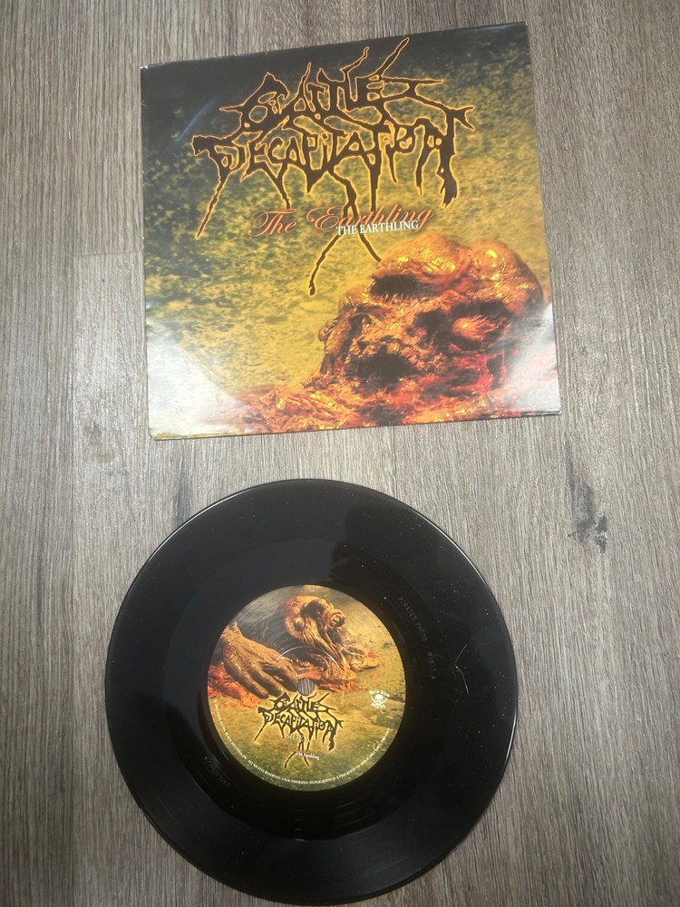 cattle decapitation the earthling 45 RPM record near mint condition