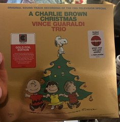 VINYL LP Peanuts GOLD FOIL CHARLIE BROWN CHRISTMAS Vince Guaraldi Trio HOLIDAY