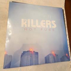 TWO VINYL RECORDS COLLECTIVE SOUL SEVEN YEAR ITCH THE KILLERS HOT FUSS SEALED