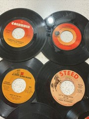 LOT OF 26 45rpm records – 1950s/1960s/70s Country Pop and Rock Hits