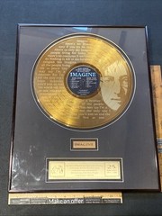 1996 /9500 JOHN LENNON IMAGINE GOLD Vinyl LP APPLE RECORDS 1971 GOLD ALBUM FRAME