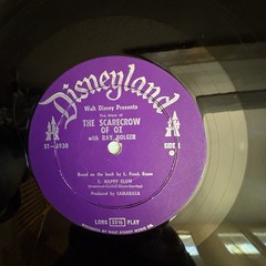 Vintage 1965 Disney The Scarecrow of Oz Ray Bolger LP Story Book ST-3930 VG